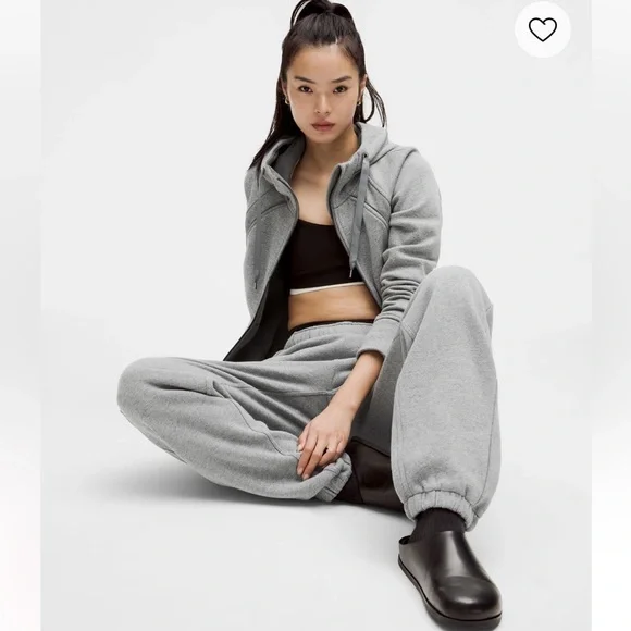 Women’s Lululemon Oversized Scuba Sweatpants - Picture 8 of 8